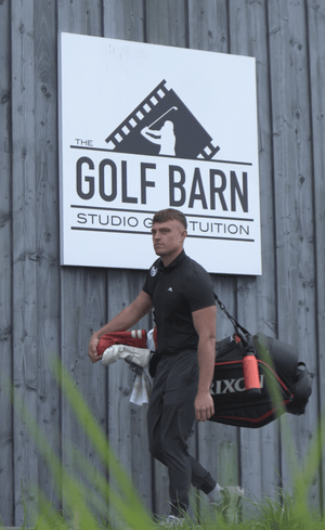 Atlas Hydrate 24oz Phone Mount Flask - Orangeade | Reusable Insulated Bottle | Atlas Hydrate - Smart Magnetic Reusable Stainless - Steel Water Bottle with Phone Mount | Sustainable Lifestyle Hydration Flask UK