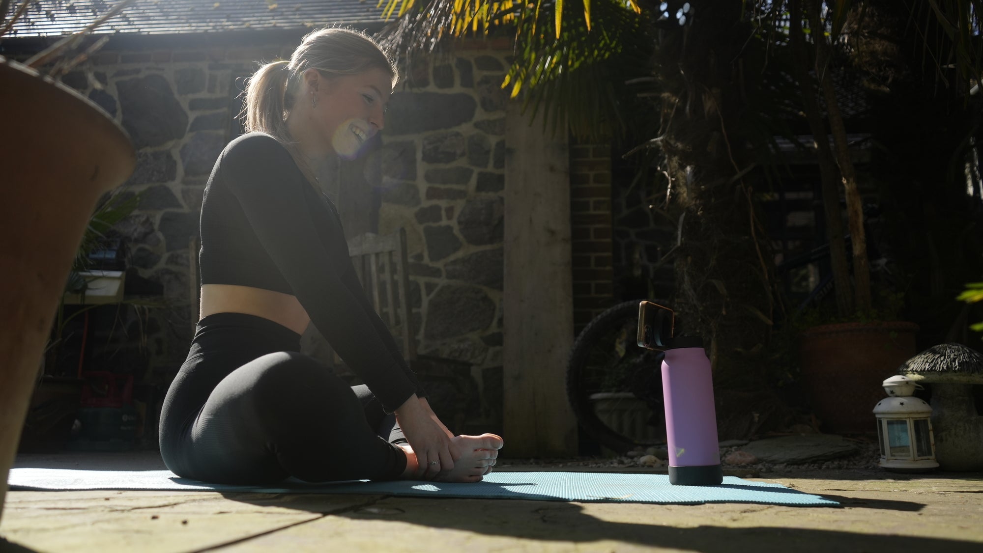 Call To Action Home Page 5 | Atlas Hydrate - Smart Magnetic Reusable Stainless - Steel Water Bottle with Phone Mount | Sustainable Lifestyle Hydration Flask UK