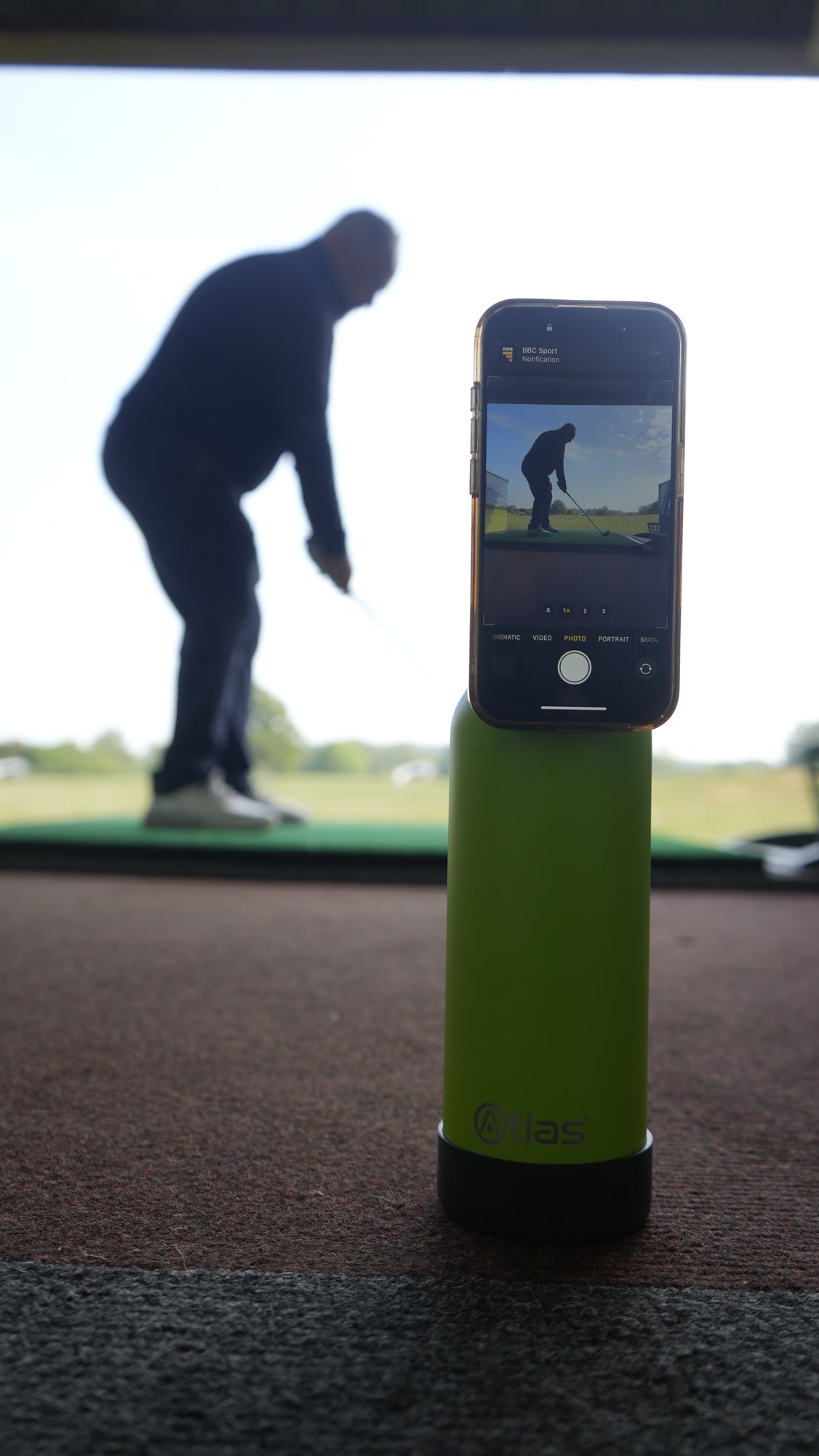 Atlas Hydrate 24oz Phone Mount Flask - Green Lime | Reusable Insulated Bottle | Atlas Hydrate - Smart Magnetic Reusable Stainless - Steel Water Bottle with Phone Mount | Sustainable Lifestyle Hydration Flask UK