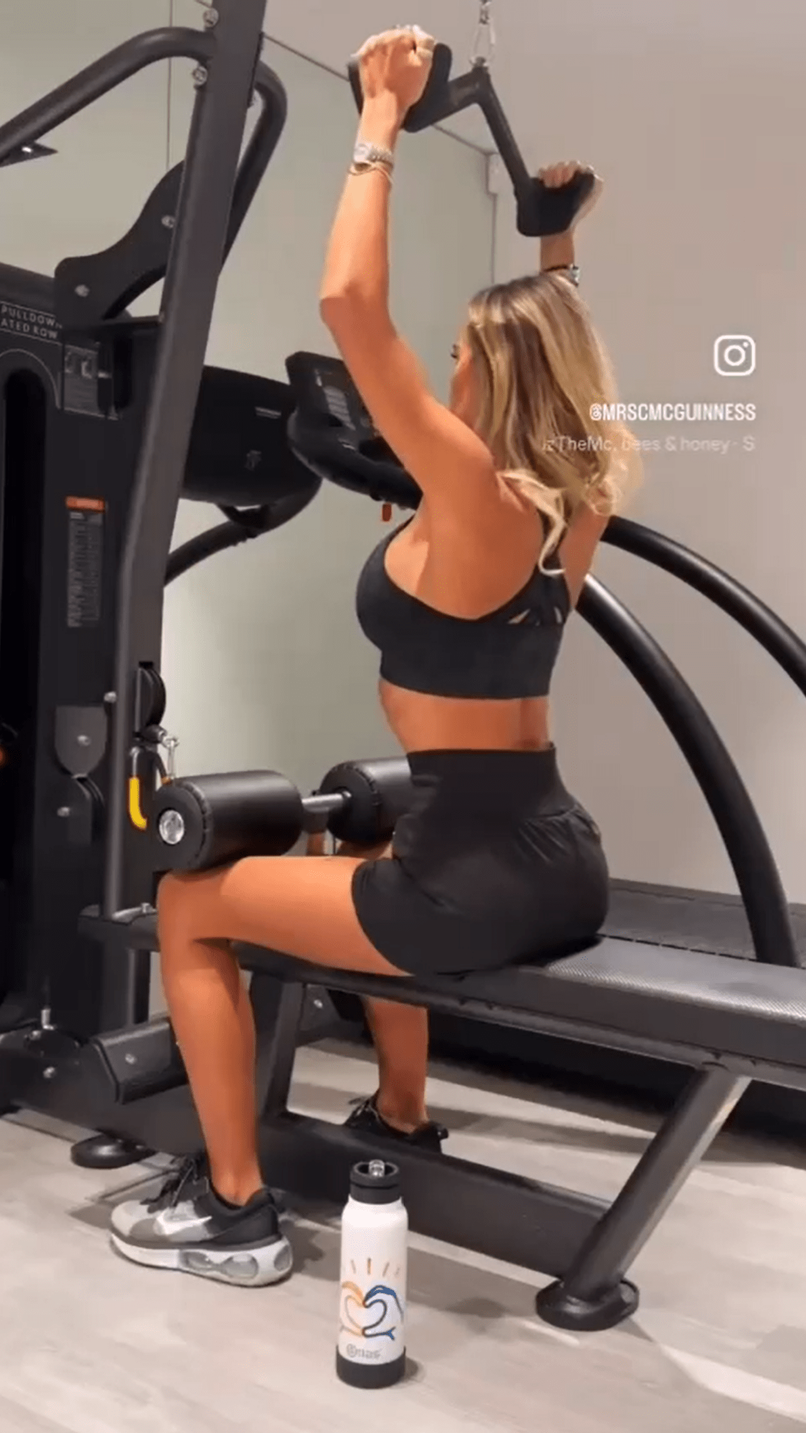 Christine McGuinness collection 2 | Atlas Hydrate - Smart Magnetic Reusable Stainless - Steel Water Bottle with Phone Mount | Sustainable Lifestyle Hydration Flask UK